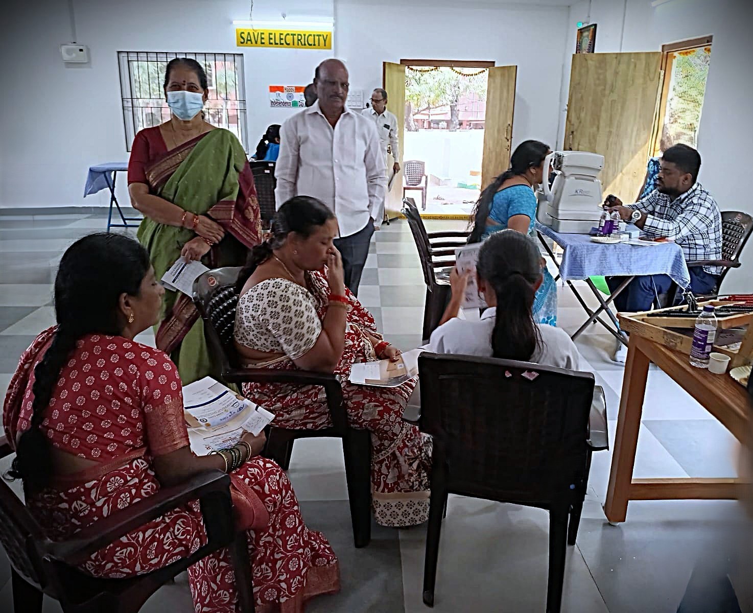 10 Members waiting for ECG.jpeg